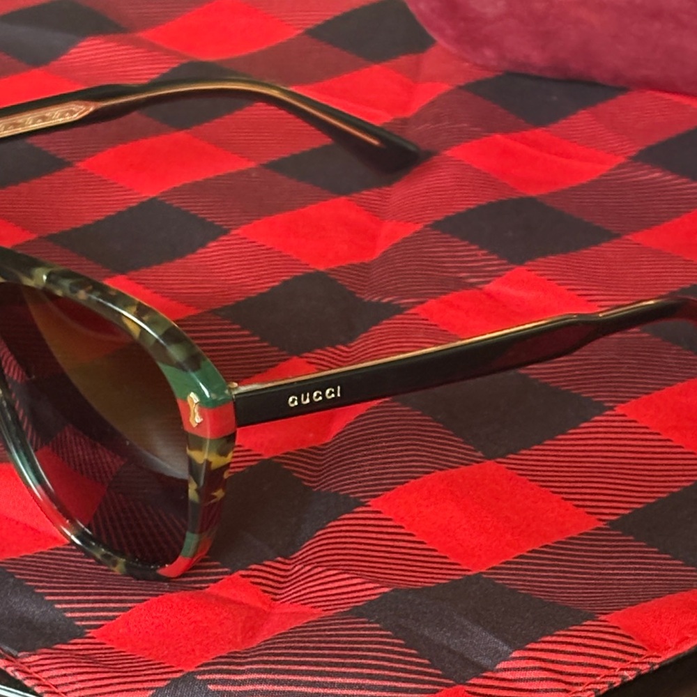 Authentic Gucci Multicolor Tortoiseshell Sunglass… - image 2